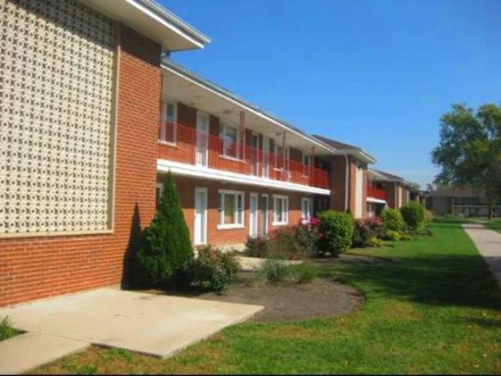 Unit for sale at 1113 Holiday Lane, Des Plaines, IL 60016
