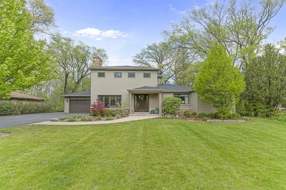 Unit for sale at 3525 Old Mill Road, Highland Park, IL 60035