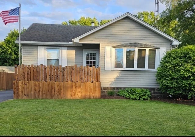 Unit for sale at 129 Laurel Street, Wilmington, IL 60481