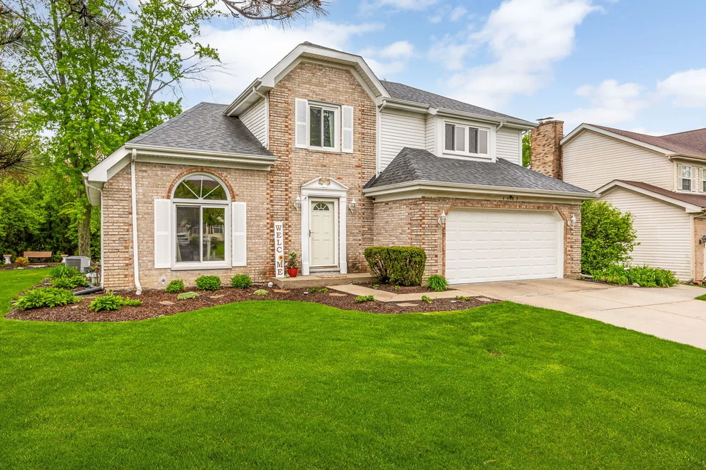 Unit for sale at 4463 Cascara Lane, Lisle, IL 60532