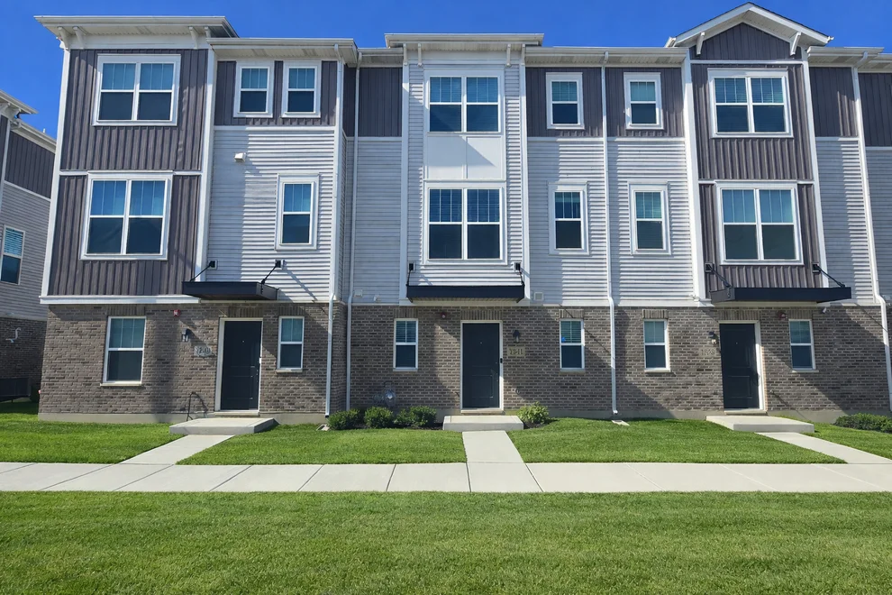 Unit for sale at 1541 Cooper Street, Des Plaines, IL 60018