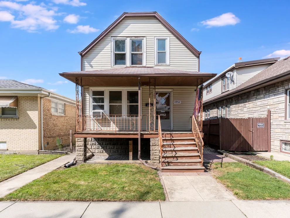 Unit for sale at 4952 W Ainslie Street, Chicago, IL 60630
