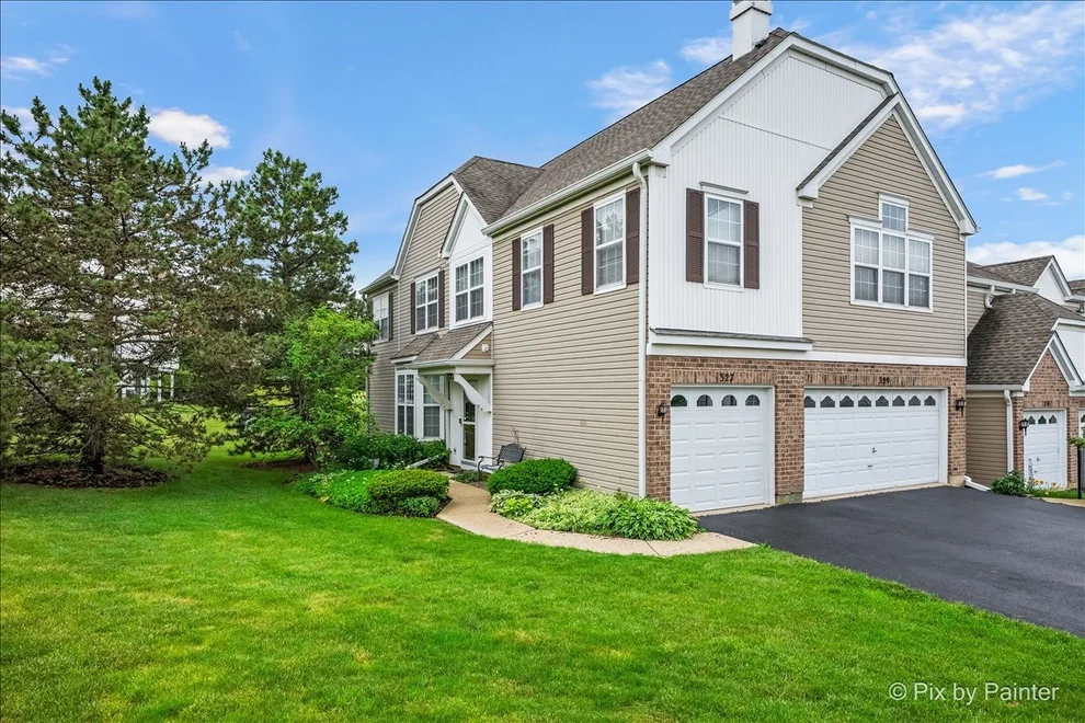 Unit for sale at 327 Gazebo Lane, Lombard, IL 60148