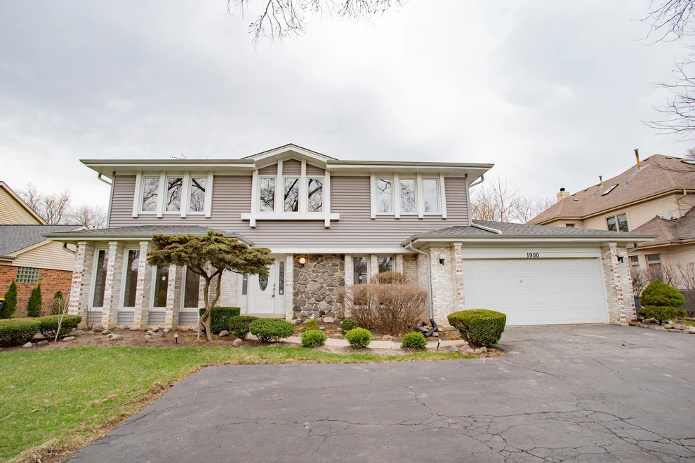 Unit for sale at 1900 LANDWEHR Road, Northbrook, IL 60062