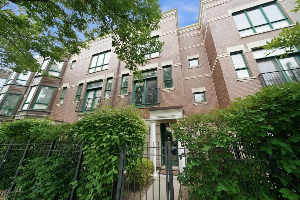 Unit for sale at 1225 N Sedgwick Street, Chicago, IL 60610