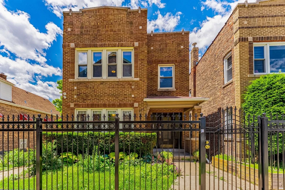 Unit for sale at 2844 S Throop Street, Chicago, IL 60608
