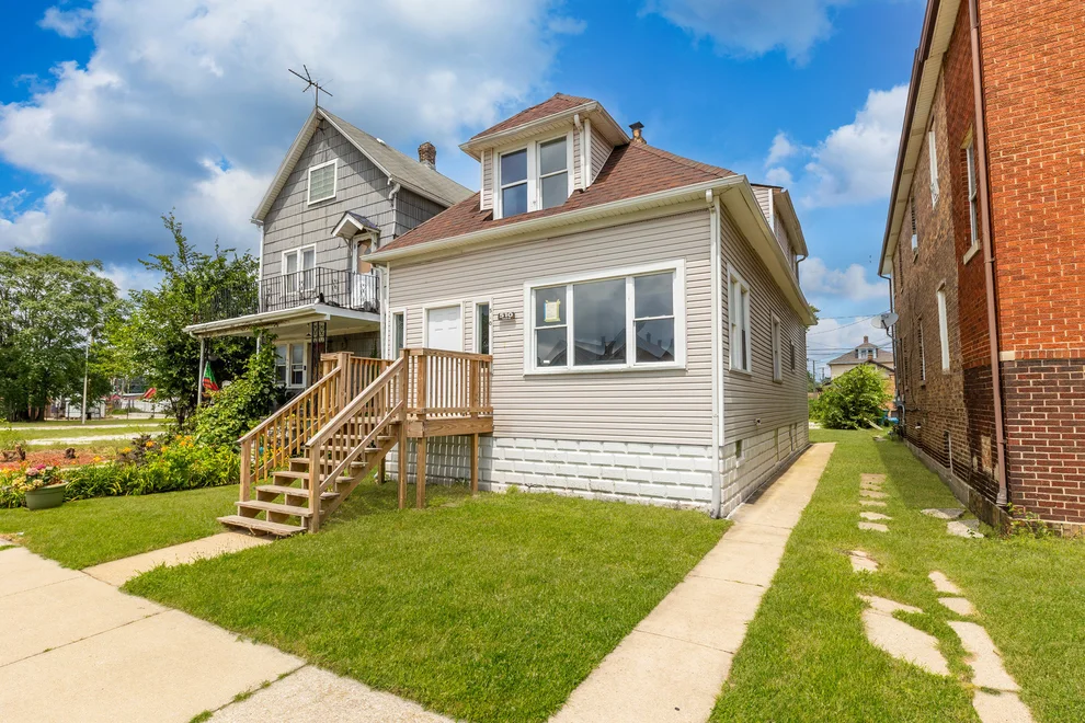 Unit for sale at 510 Pulaski Road, Calumet City, IL 60409