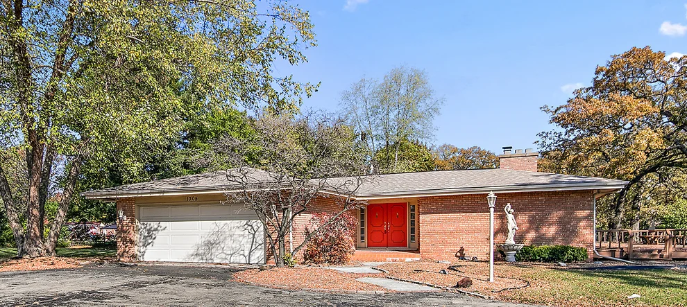 Unit for sale at 1305 OAKTREE Lane, Kankakee, IL 60901