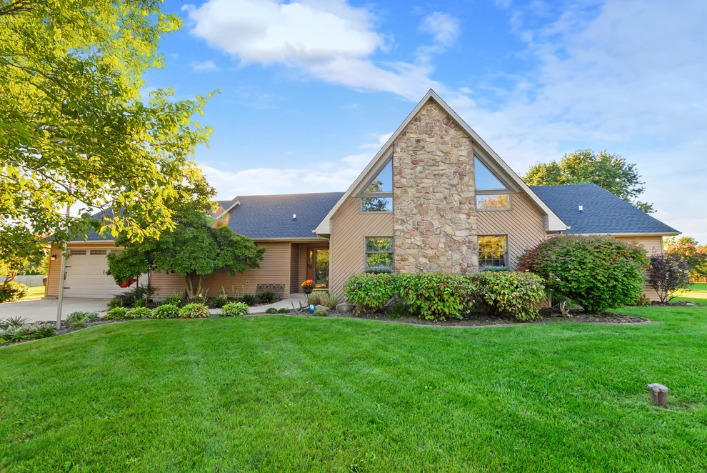 Unit for sale at 1345 Edmonds Avenue, New Lenox, IL 60451
