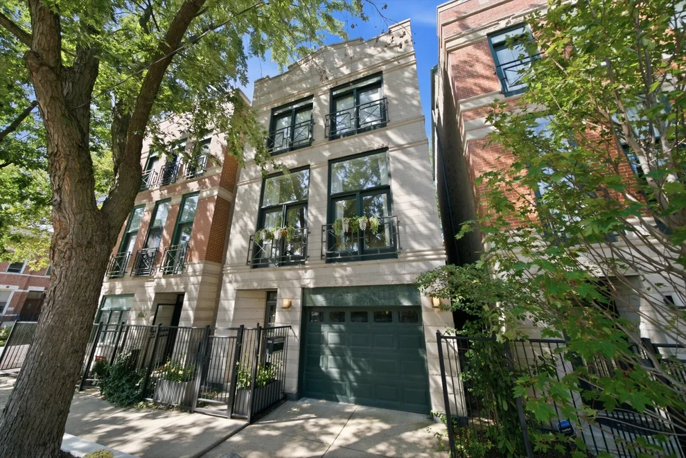 Unit for sale at 1856 W Superior Street, Chicago, IL 60622