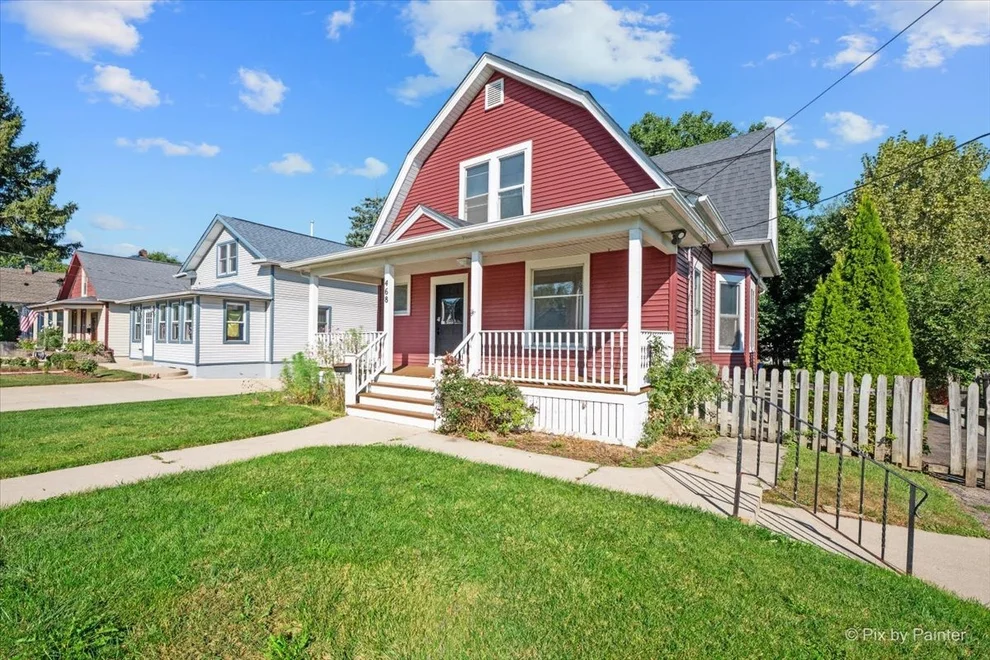 Unit for sale at 468 Locust Street, Elgin, IL 60123