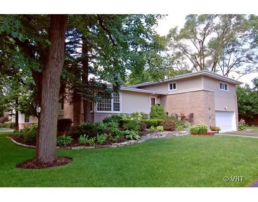 Unit for sale at 1330 Charing Cross Road, Deerfield, IL 60015
