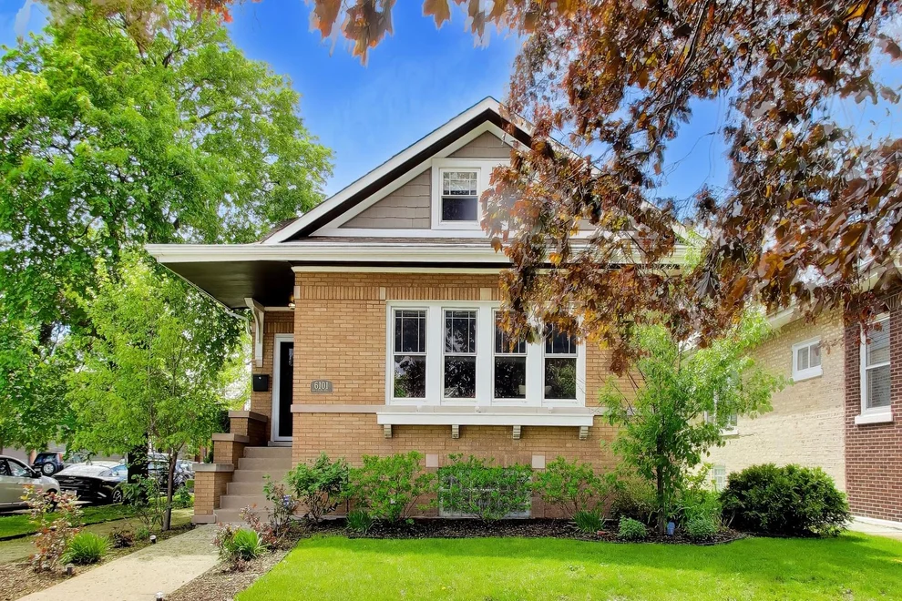 Unit for sale at 6101 W PATTERSON Avenue, Chicago, IL 60634