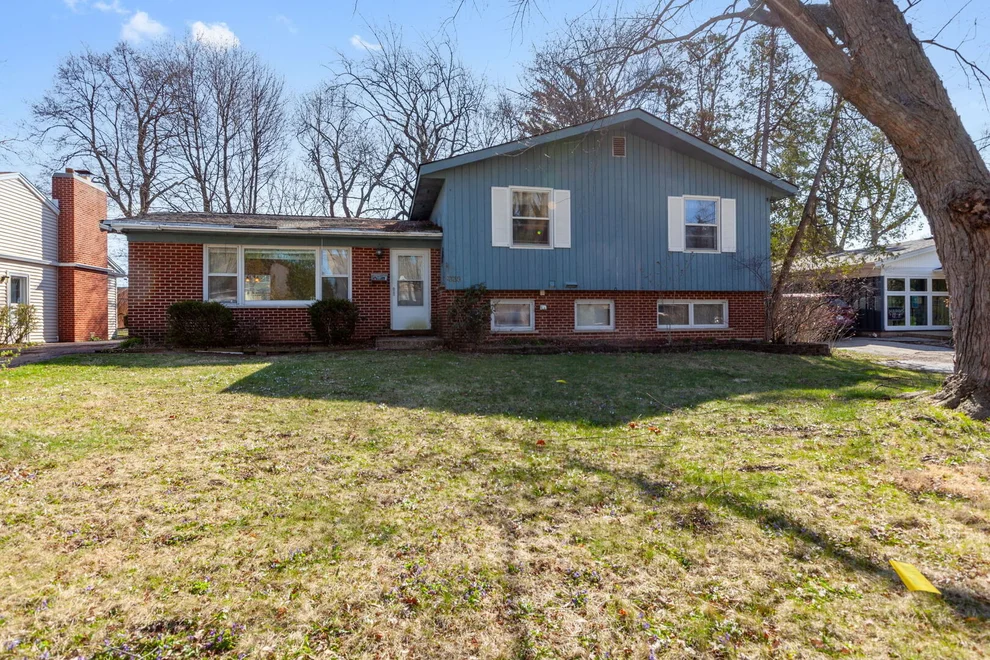 Unit for sale at 339 N Hale Street, Palatine, IL 60067