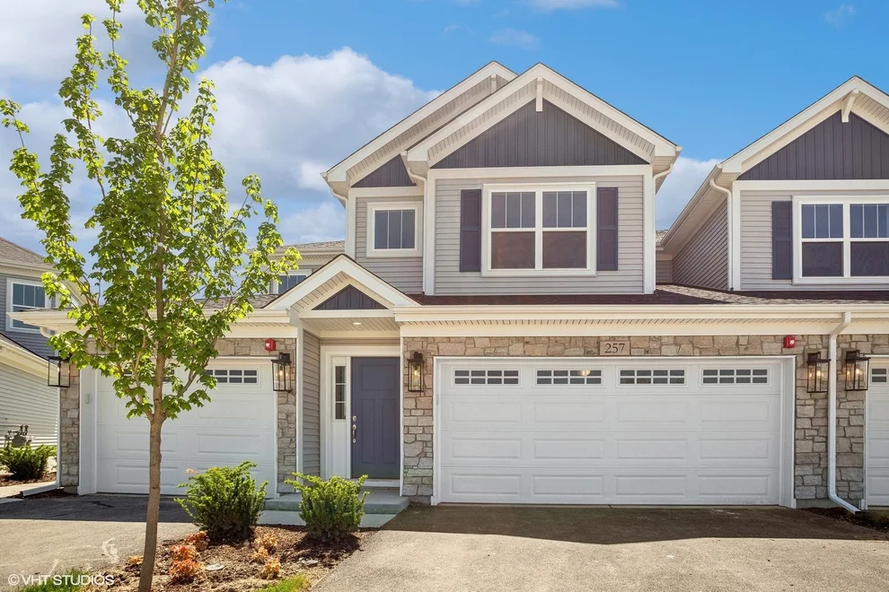 Unit for sale at 272 Masters Drive, Addison, IL 60101