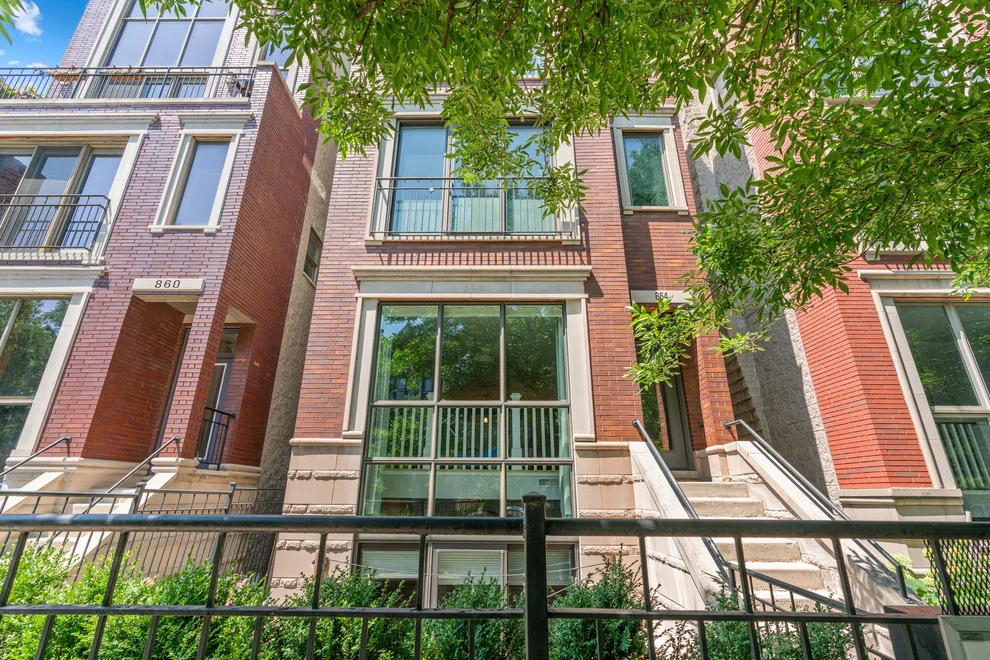 Unit for sale at 864 N PAULINA Street, Chicago, IL 60622