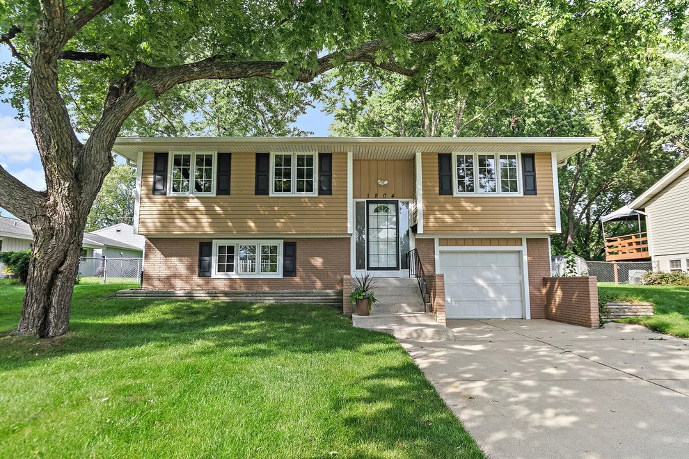 Unit for sale at 1804 Syracuse Lane, Schaumburg, IL 60193