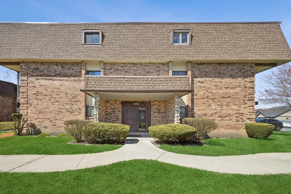 Unit for sale at 11130 Northwest Road, Palos Hills, IL 60465