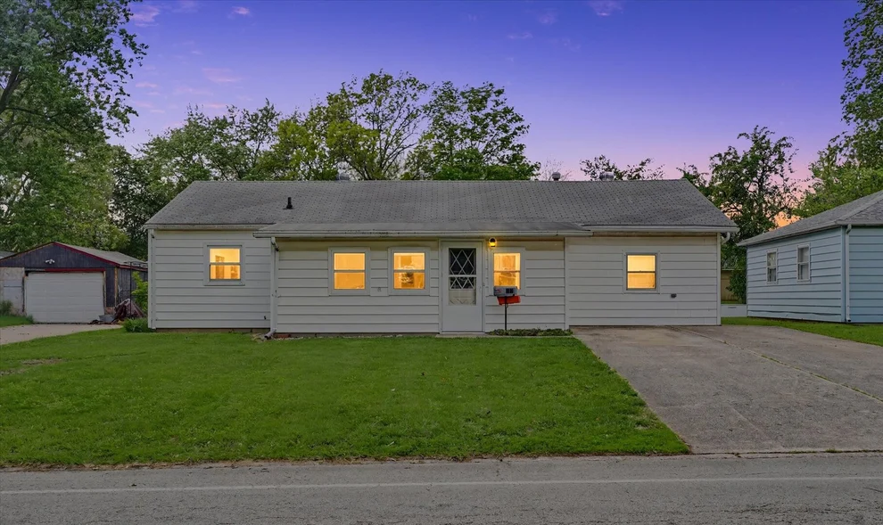 Unit for sale at 517 Illinois Drive, Rantoul, IL 61866
