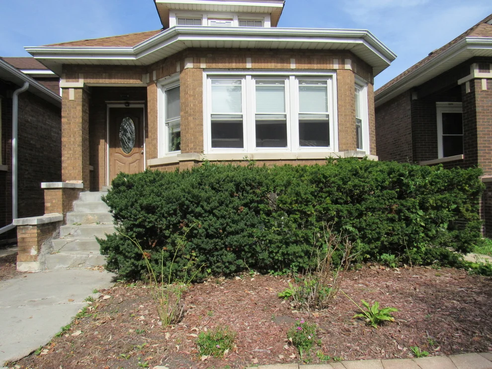 Unit for sale at 3512 W 64th Street, Chicago, IL 60629