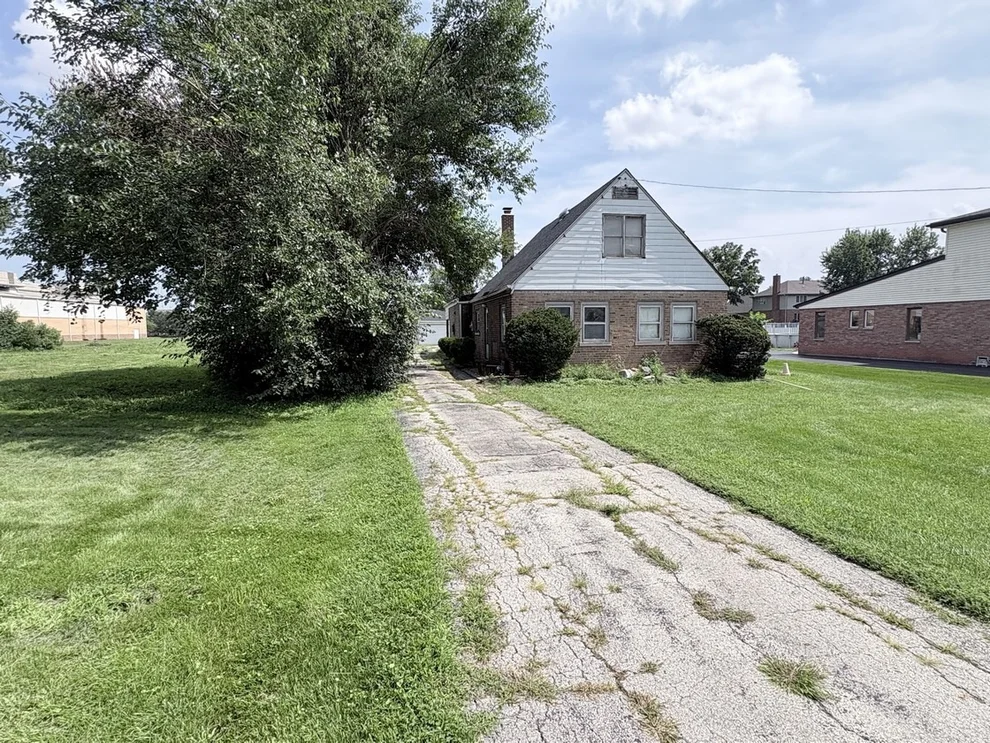 Unit for sale at 13539 Long Avenue, Crestwood, IL 60418
