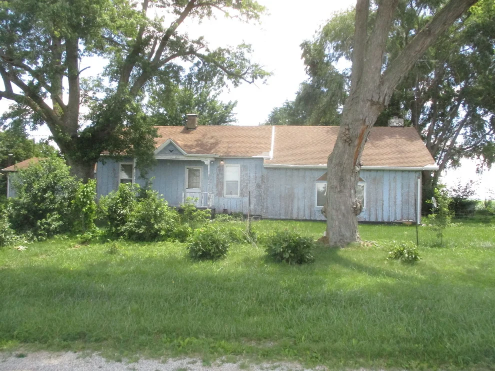 Unit for sale at 550 N County Road 1475 Road, Tuscola, IL 61953