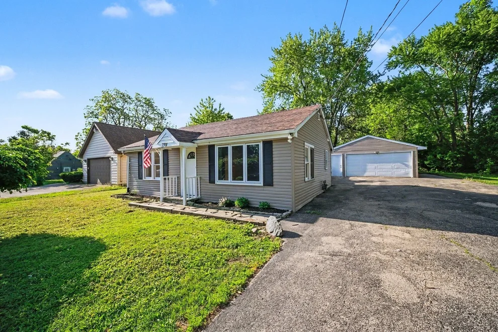 Unit for sale at 2701 Carmel Boulevard, Zion, IL 60099