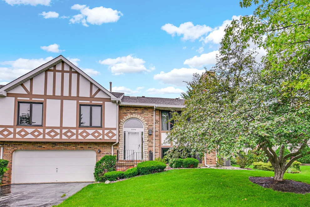 Unit for sale at 9350 Windsor Parkway, Tinley Park, IL 60487