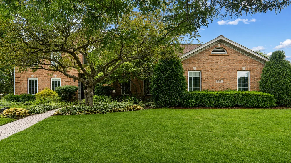 Unit for sale at 3011 Gateshead Drive, Naperville, IL 60564