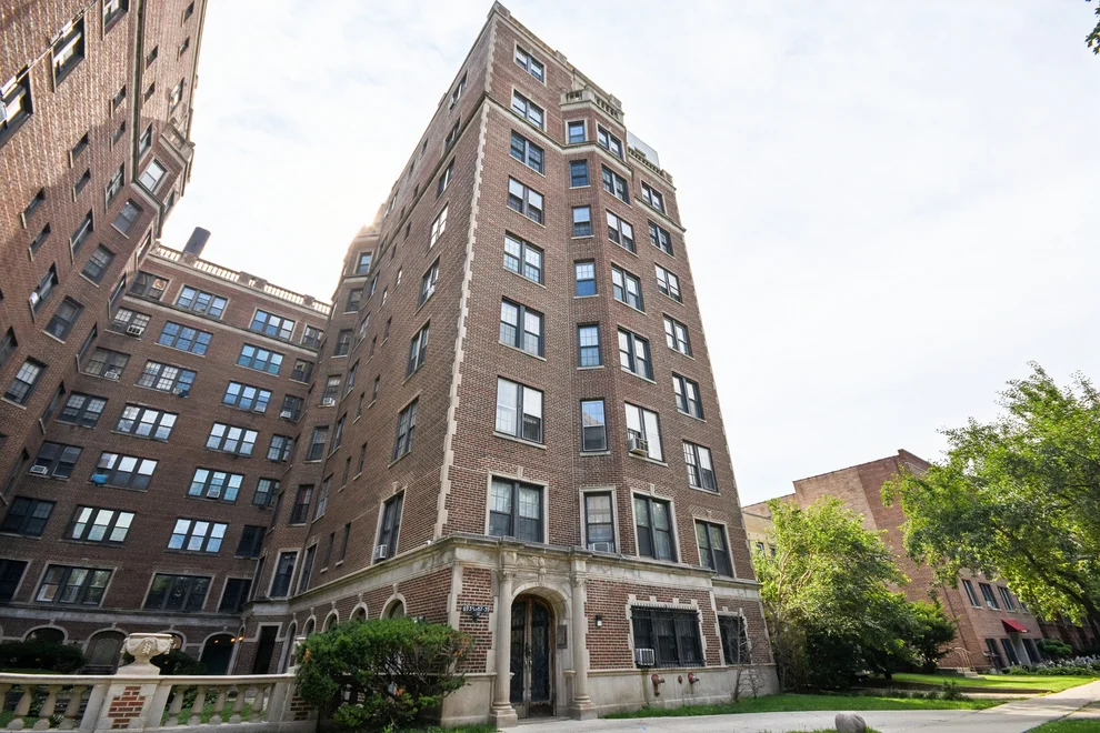 Unit for sale at 6935 S CRANDON Avenue, Chicago, IL 60649