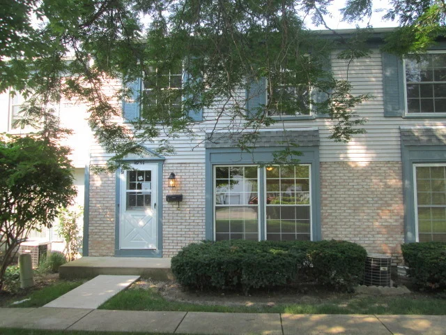 Unit for sale at 1675 Monticello Court, WHEATON, IL 60189