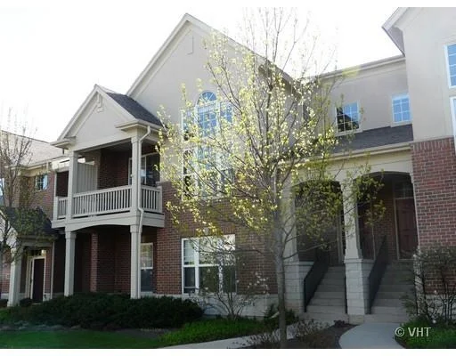 Unit for sale at 504 South Commons Court, DEERFIELD, IL 60015