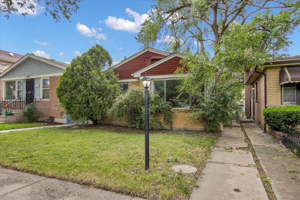 Unit for sale at 9302 S Rhodes Avenue, Chicago, IL 60619