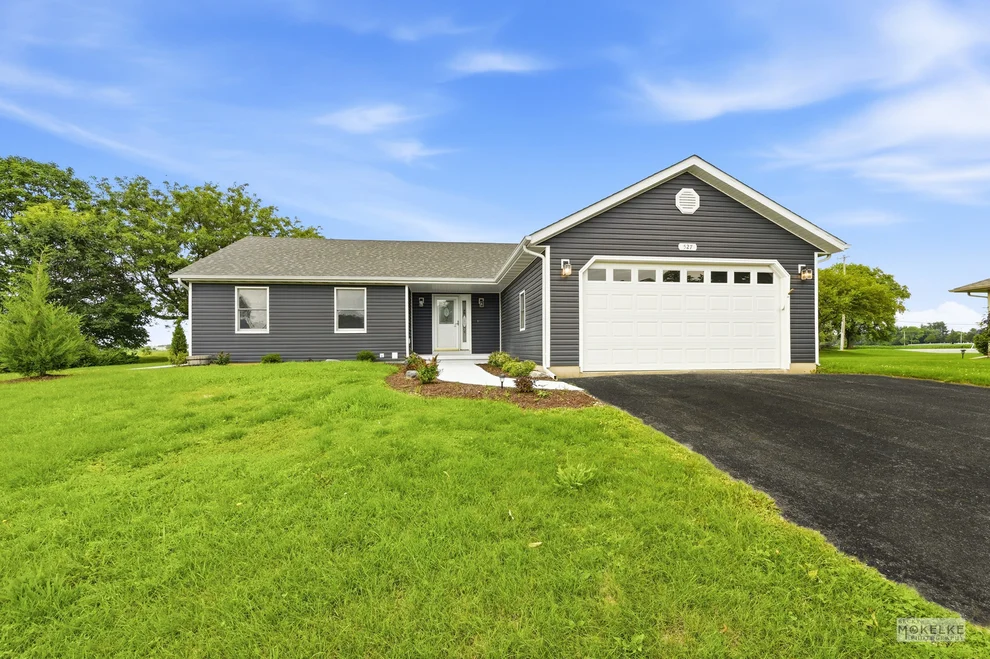 Unit for sale at 527 Cheshire Court, Yorkville, IL 60560