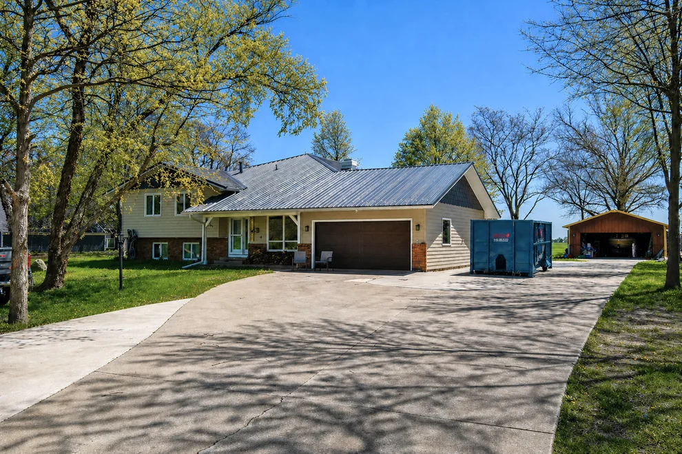 Unit for sale at 10690 E 1700 North Road, Pontiac, IL 61764