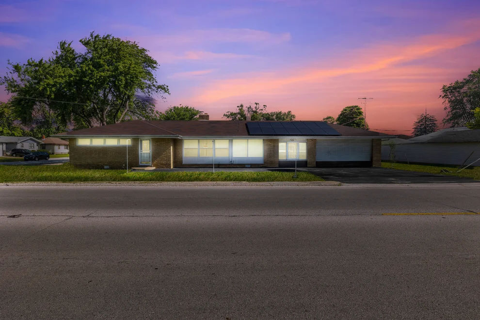 Unit for sale at 2934 186th Street, Lansing, IL 60438