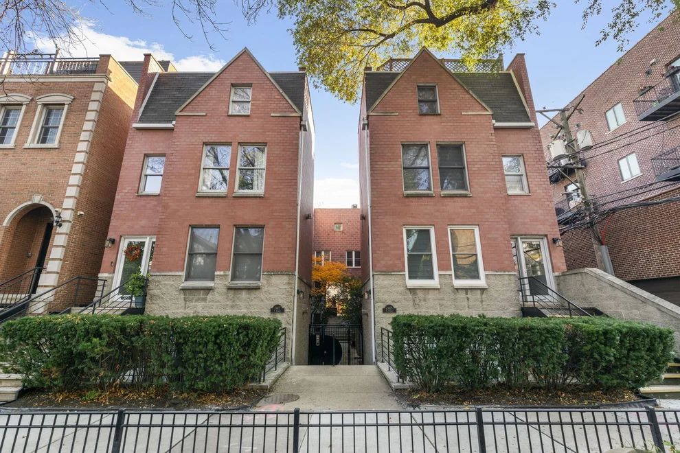 Unit for sale at 2415 N Janssen Avenue, Chicago, IL 60614
