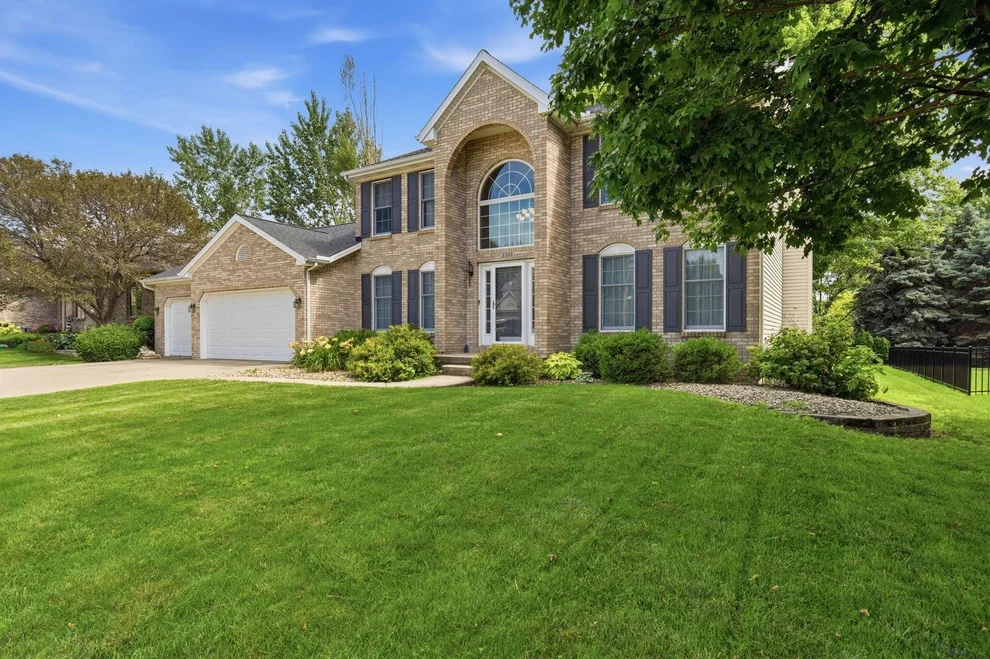 Unit for sale at 3305 Monticello Road, Bloomington, IL 61704