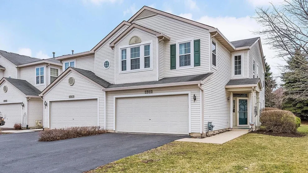 Unit for sale at 2521 Looking Glass Court, Aurora, IL 60502