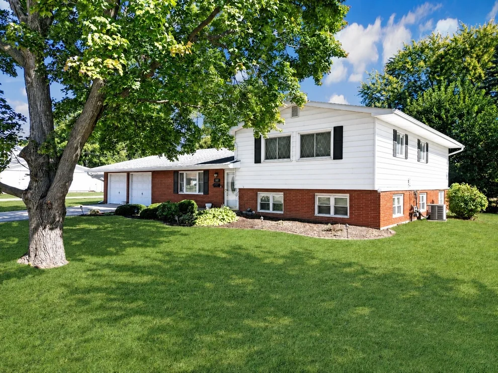 Unit for sale at 517 S 5th Street, Princeton, IL 61356