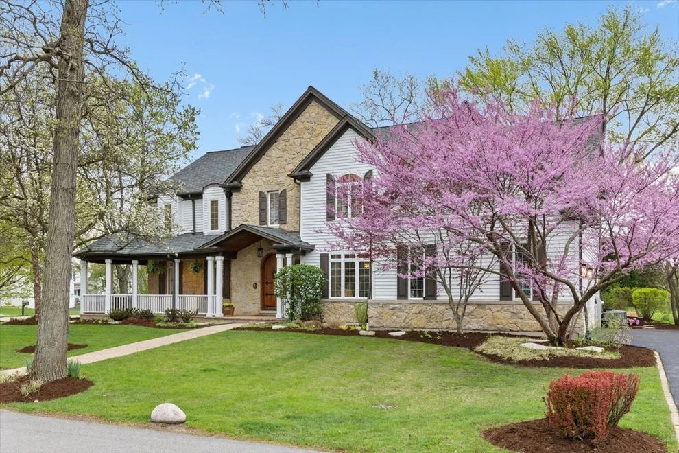 Unit for sale at 1021 Linden Lane, Glenview, IL 60025