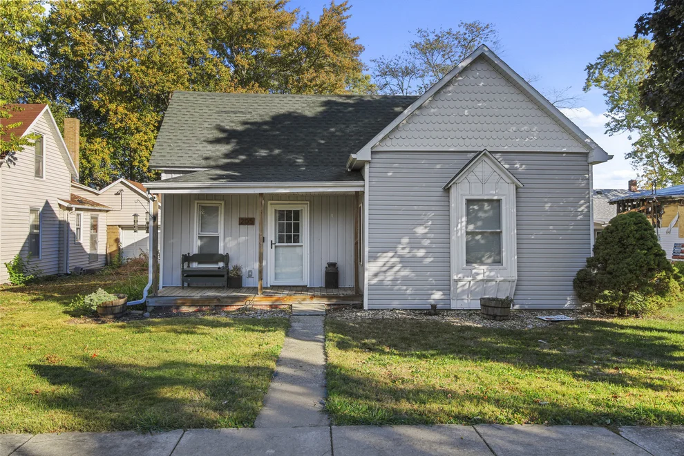 Unit for sale at 205 E Kyle Street, Ogden, IL 61859