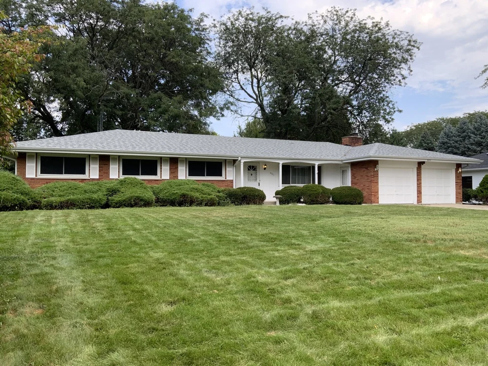 Unit for sale at 2271 Fitchome Street, Aurora, IL 60506