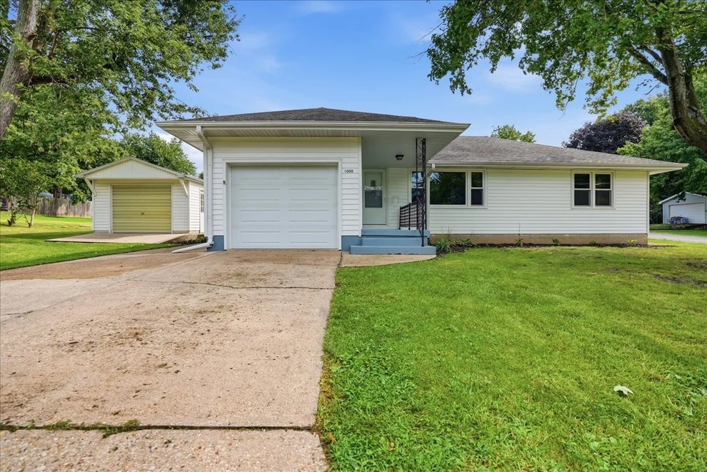Unit for sale at 1000 E Jefferson Street, Clinton, IL 61727