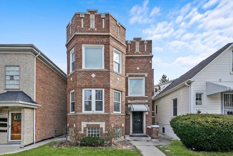Unit for sale at 6029 N AUSTIN Avenue, Chicago, IL 60646