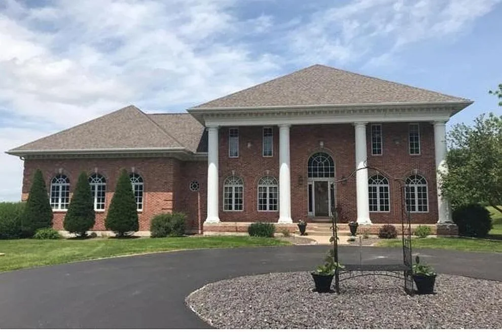 Unit for sale at 675 E County Road 1180 Road, Warsaw, IL 62379