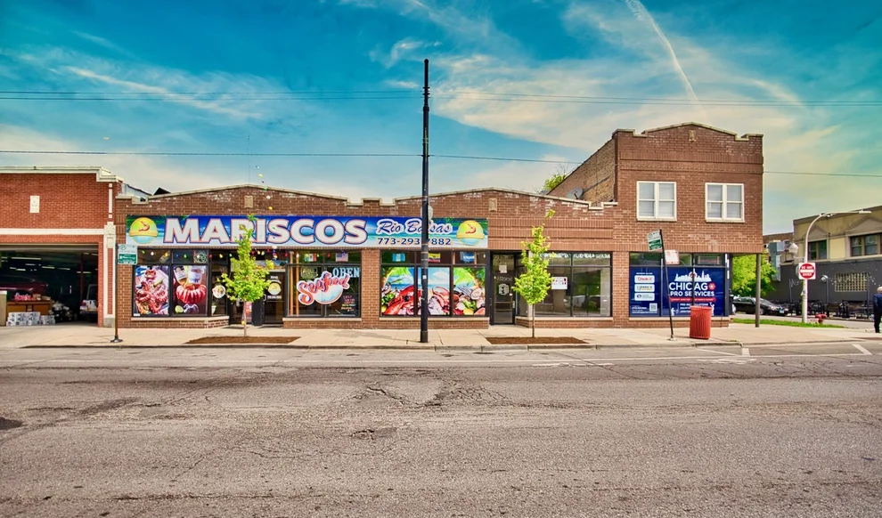 Unit for sale at 3034 W Montrose Avenue, Chicago, IL 60618