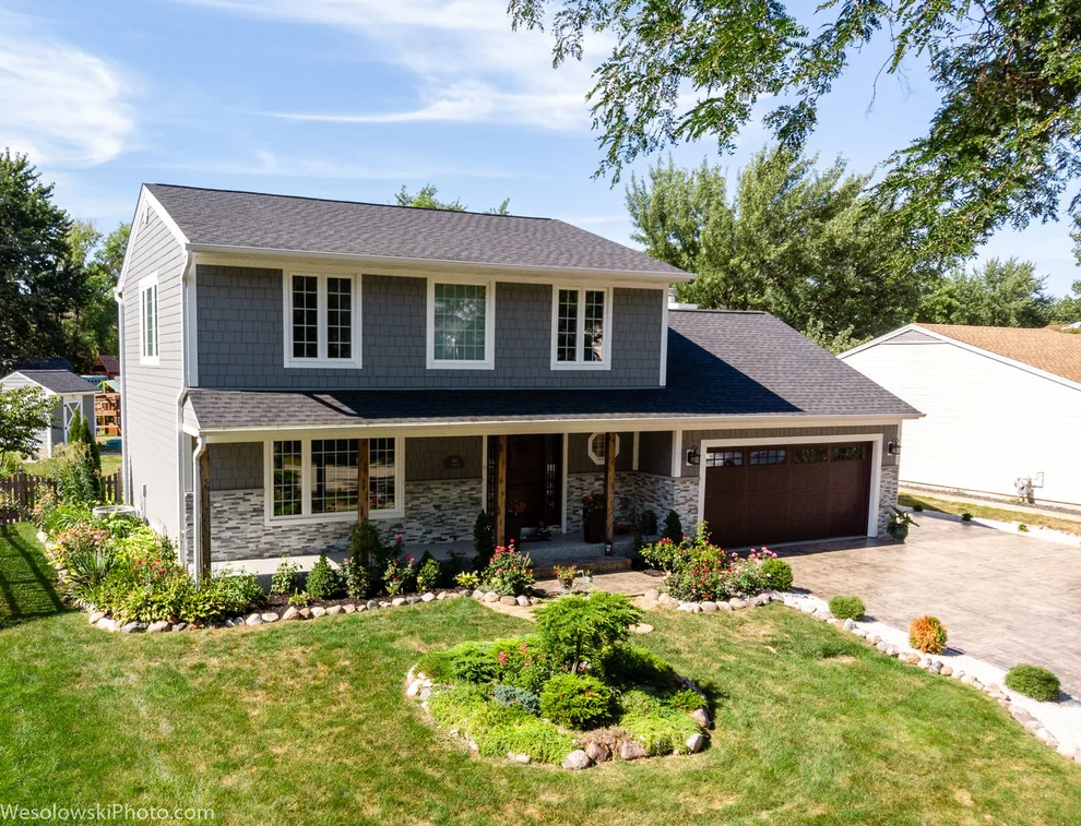 Unit for sale at 160 S GARDEN Avenue, Roselle, IL 60172