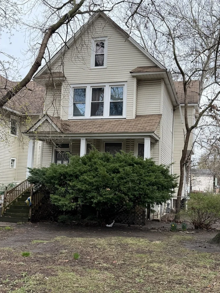 Unit for sale at 9911 S Prospect Avenue, Chicago, IL 60643