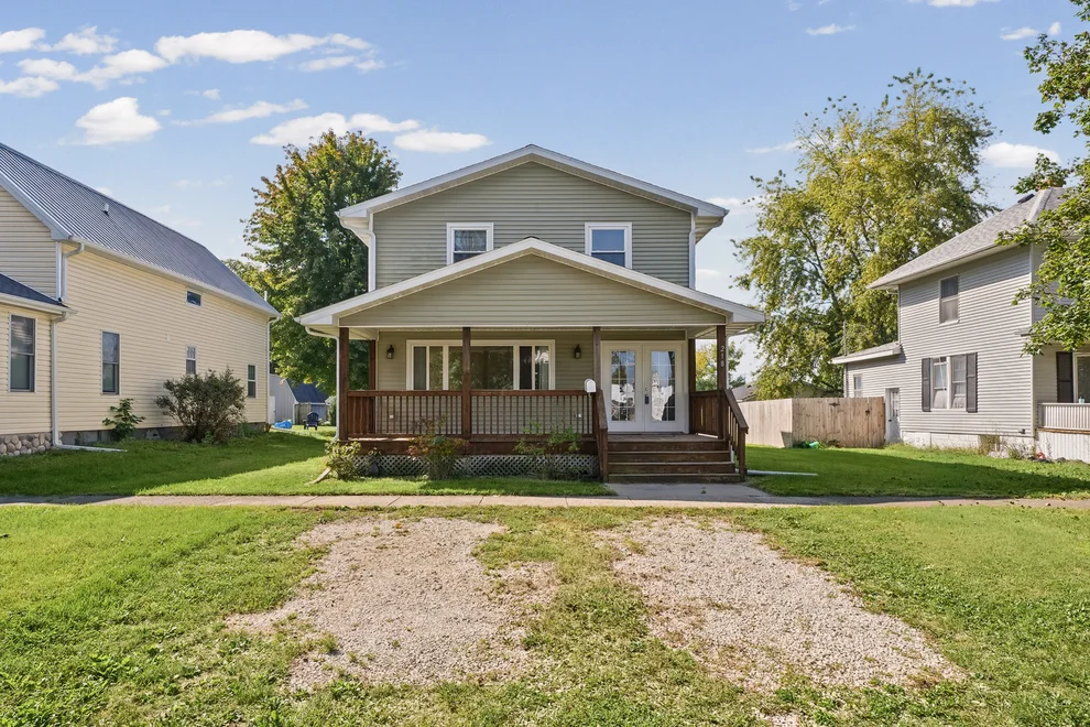 Unit for sale at 218 E Orleans Street, Paxton, IL 60957
